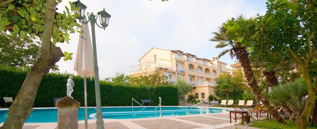 Hotel Sant'Agata SantʼAgata sui Due Golfi Esterno foto